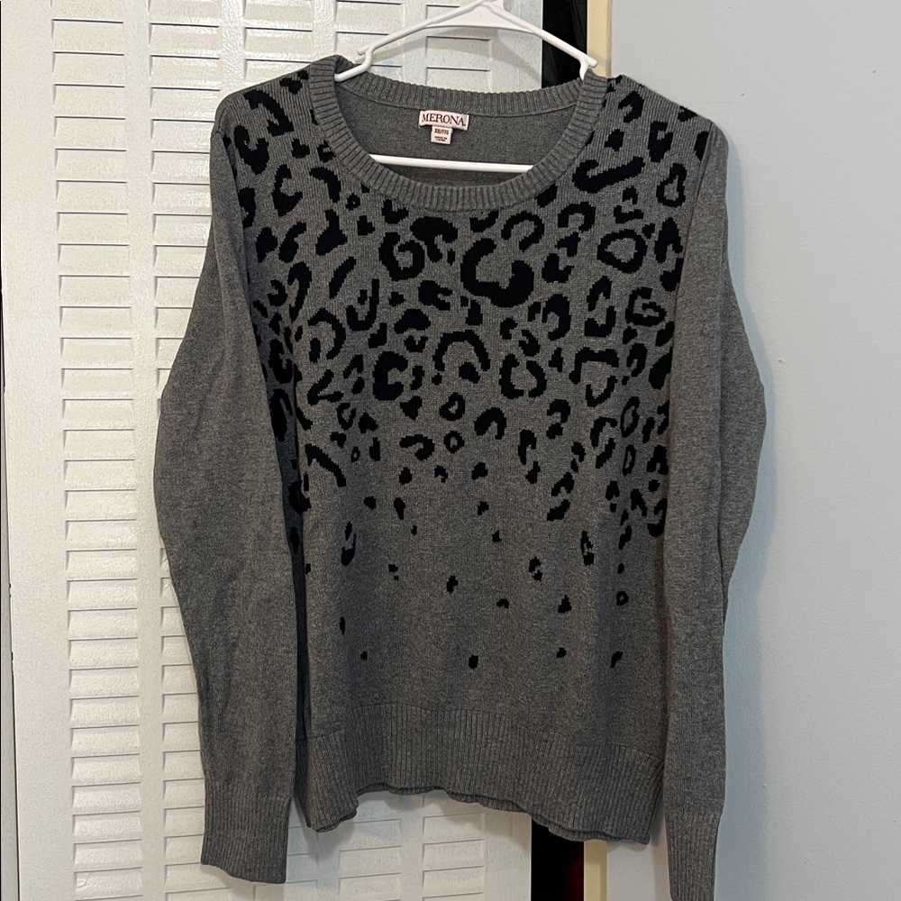 Merona Women's Size XXL Animal Print Gray Knit Sweater